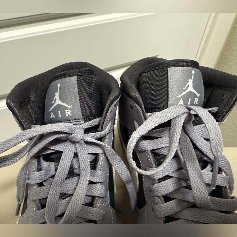 Nike Air Jordan 1 Mid - cement gray - size 6.5 - Picture 6 of 10